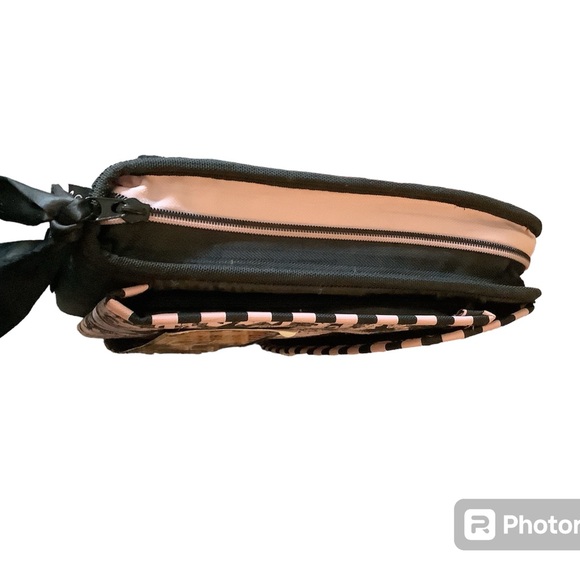 American Studio LEENIE fashion filled binder. Large D Rings, 5 pocket filing NWT - Picture 9 of 10